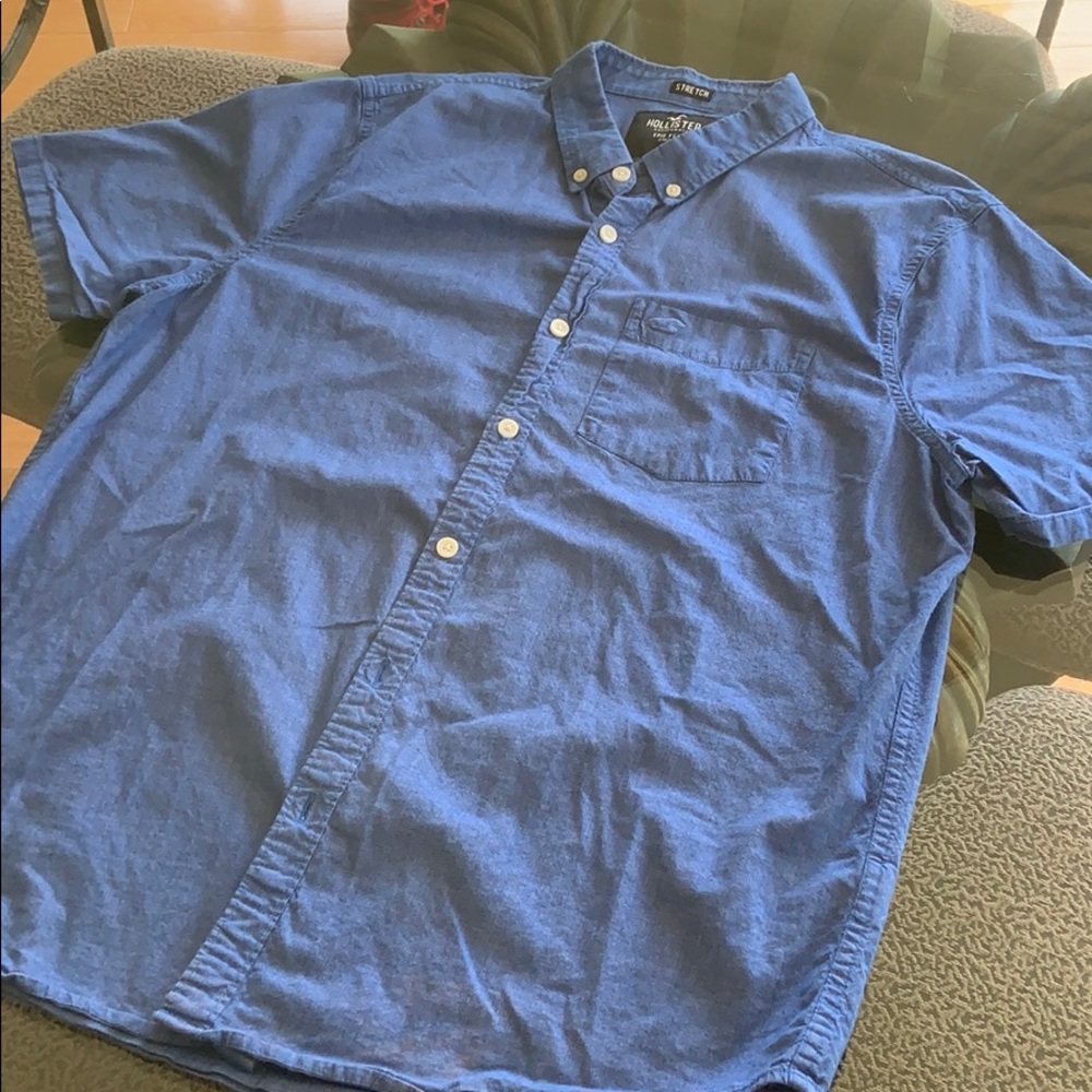 Hollister short sleeve button up
